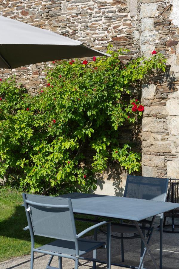 La Metairie-Du-Vauhariot - Vue Mer Et Mont Saint Michel - Piscine Chauffee - Acces Gr34 Cancale Exterior foto